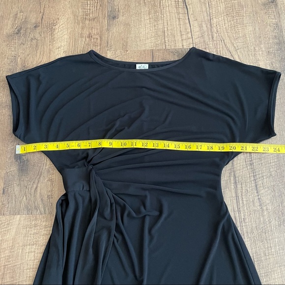 Ali Ro Black side tie casual day to night dress EUC sz. 10 stretchy short sleeve - Picture 12 of 12